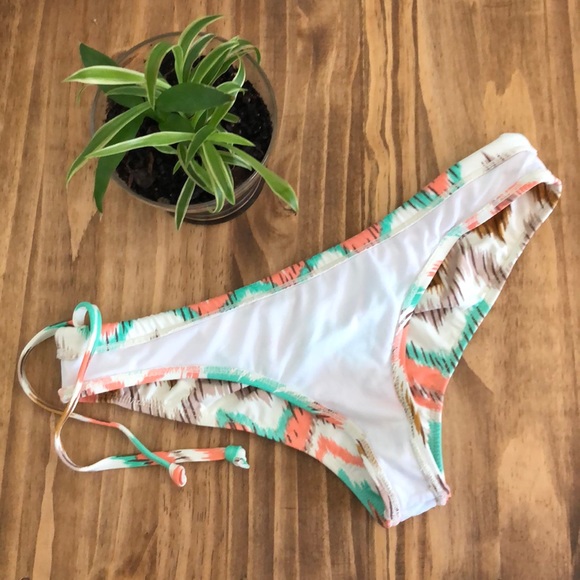 Not for sale O’Neill Cheeky Bikini Bottoms - Picture 5 of 7